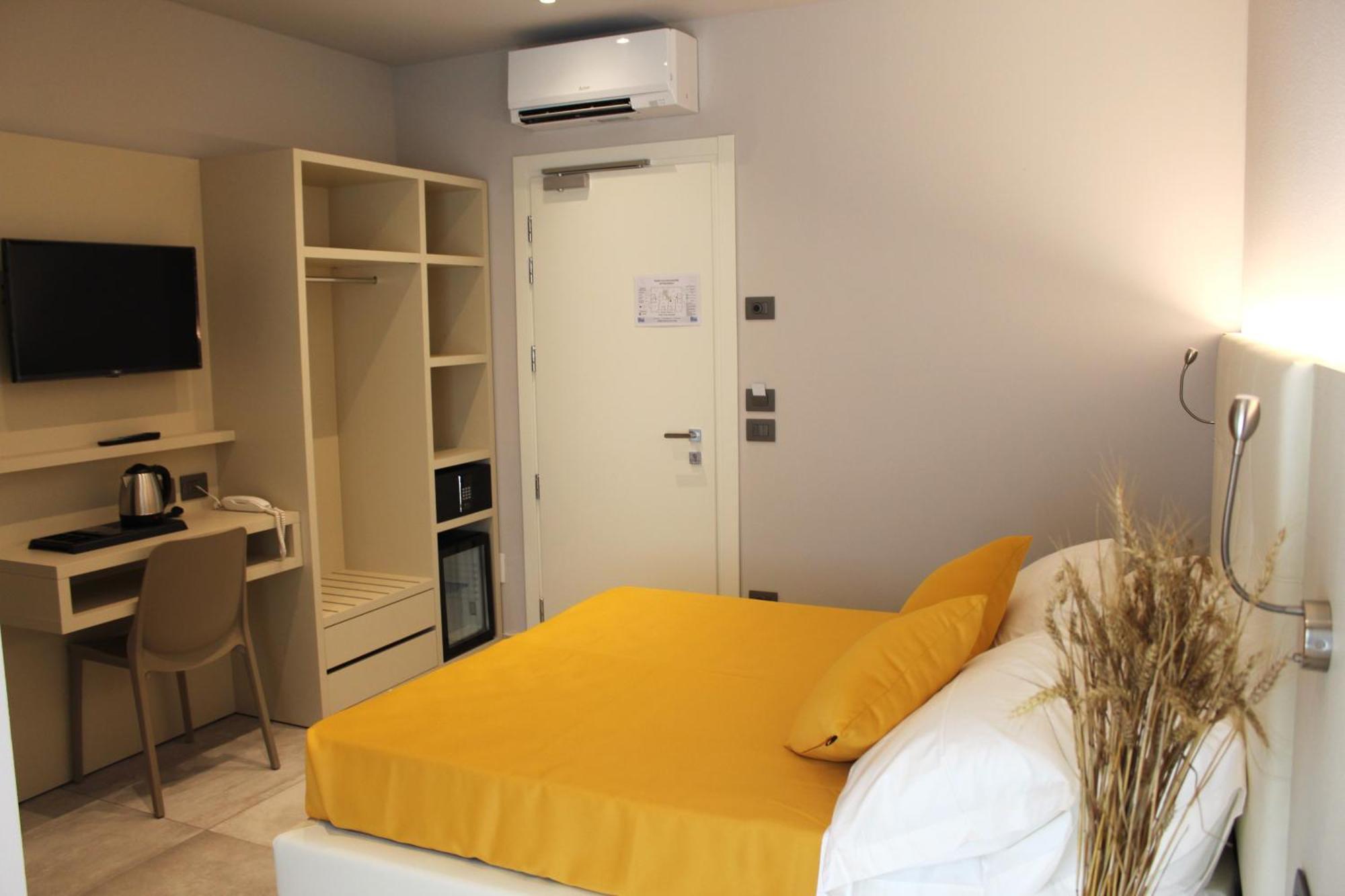 B&B Primrose Residence Hotel ริมินี ภายนอก รูปภาพ