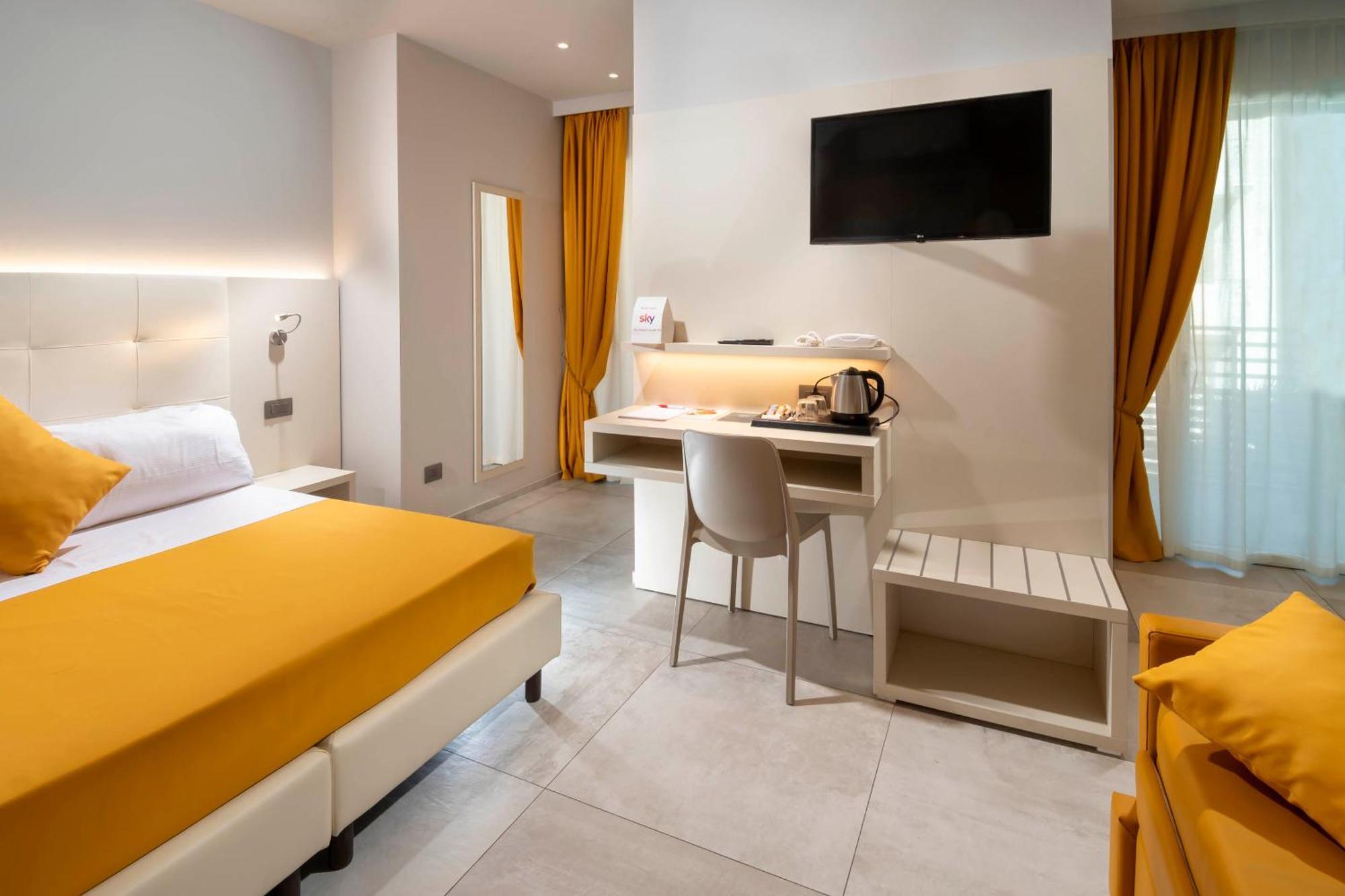 B&B Primrose Residence Hotel ริมินี ภายนอก รูปภาพ